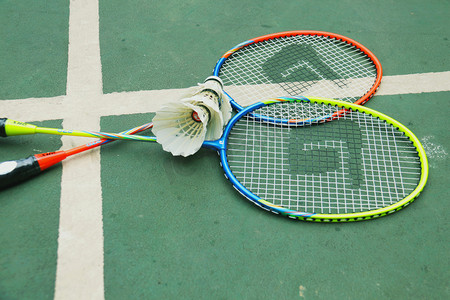 进一步借助 进一步借助